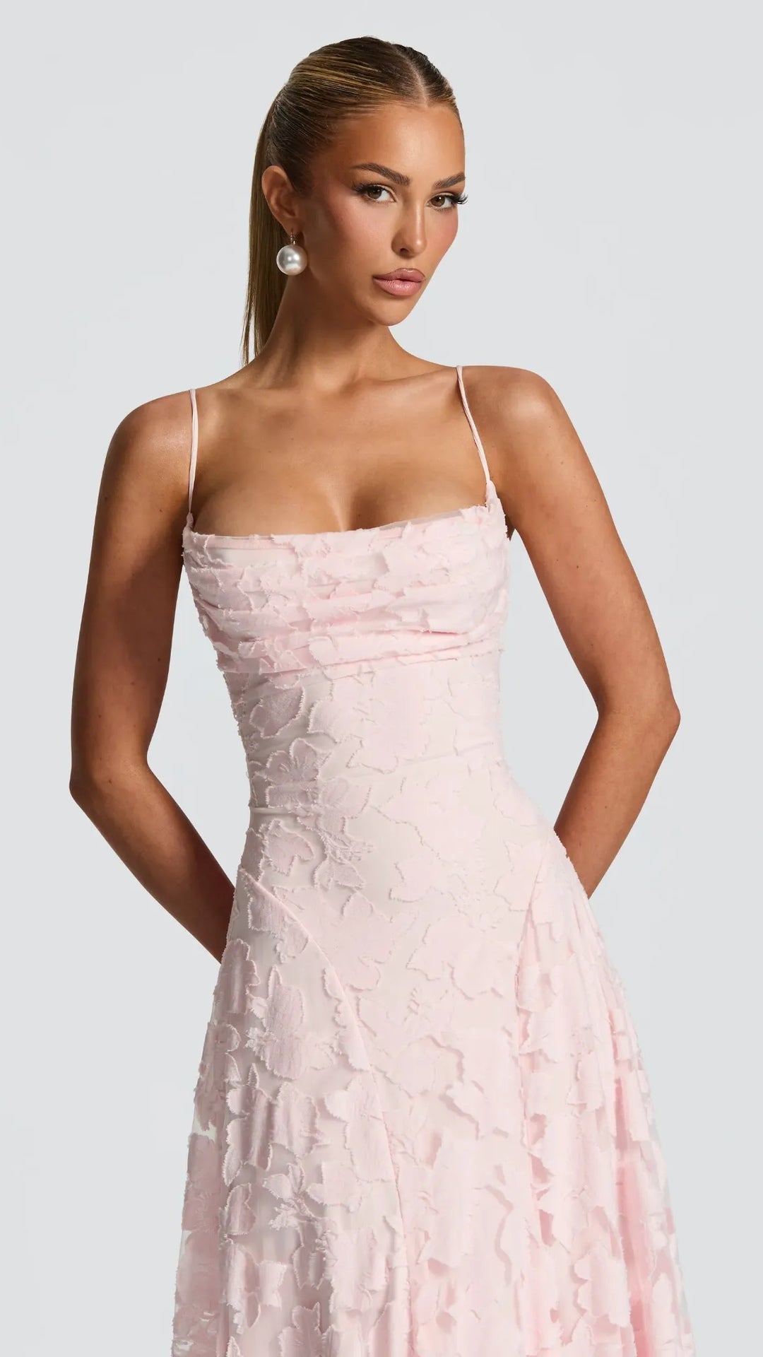 Vera Bordeaux Lace Maxi Dress